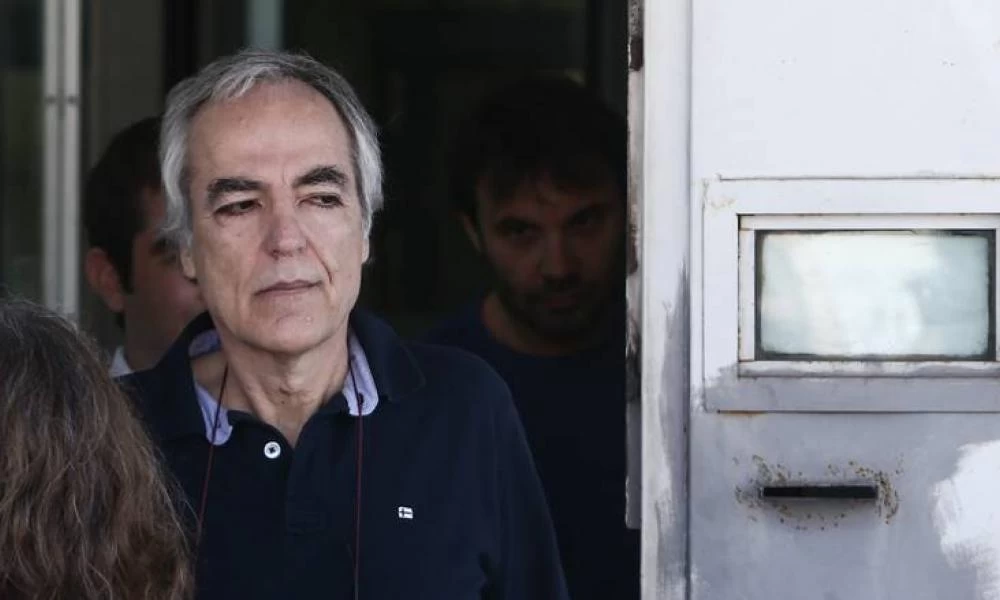 Δημήτρης Κουφοντίνας: Κινδυνεύει με μόνιμες βλάβες και αιφνίδιο θάνατο - Οριακή η κατάστασή του